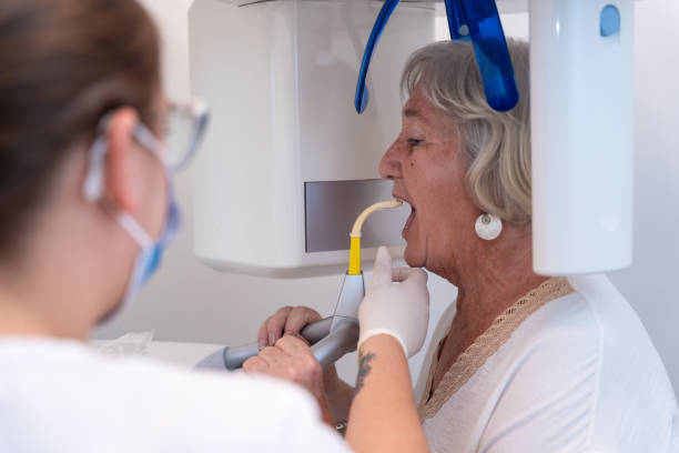 Best Dentist for Tooth Abscess  in Saltillo, MS